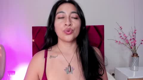 Snapshot of lisahadwiin chatting on 27, 12, 2024 LisaHadwiin online show from 27, 12, 2024