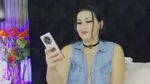 Snapshot of lisamaze chatting on 14, 10, 2025 SofiaHanson online show from 14, 10, 2025