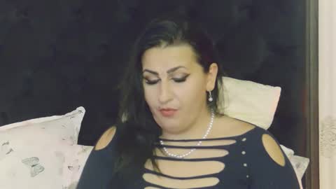 Snapshot of lisamaze chatting on 20, 10, 2025 SofiaHanson online show from 20, 10, 2025