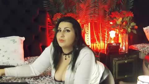 Snapshot of lisamaze chatting on 27, 11, 2025 SofiaHanson online show from 27, 11, 2025