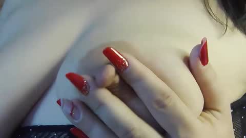 Snapshot of lisamaze chatting on 13, 12, 2025 SofiaHanson online show from 13, 12, 2025