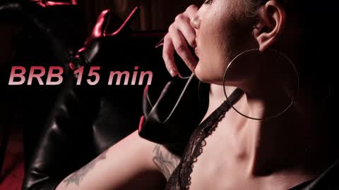 Lisa Moore online show from 23, 3, 2026