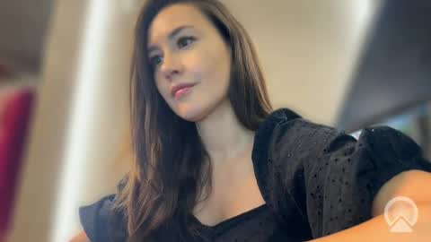 lisandriaaa online show from 16, 6, 2026