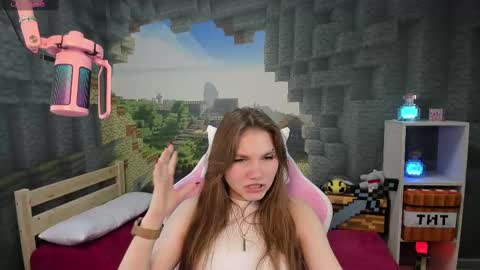 Lisa online show from 16, 2, 2025