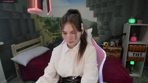 Lisa online show from 4, 3, 2025