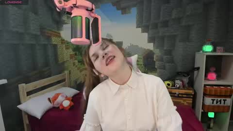 Lisa online show from 4, 3, 2025