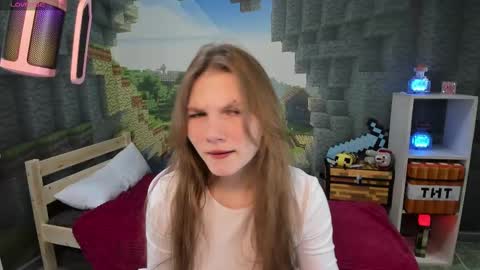 Lisa online show from 9, 3, 2025