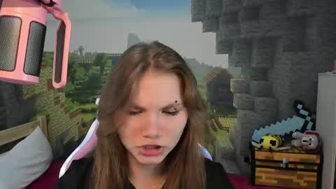 Lisa online show from 12, 3, 2025