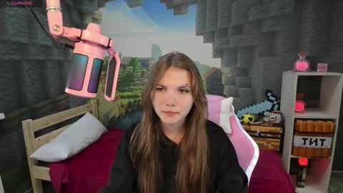 Lisa online show from 12, 3, 2025