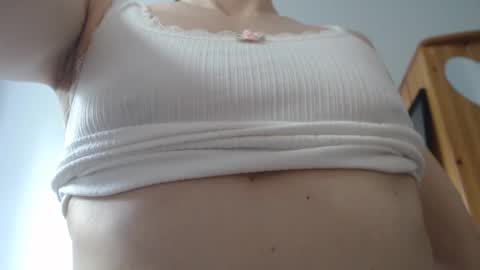 Lisaskybaby online show from 10, 6, 2026