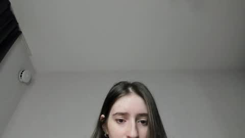 Snapshot of lisawoo chatting on 4, 1, 2025 Lisa online show from 4, 1, 2025