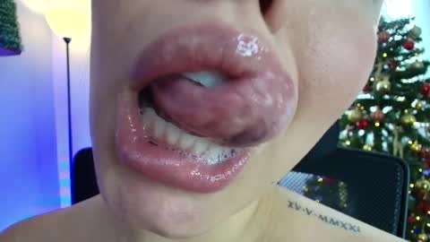 Lisbet online show from 27, 12, 2024