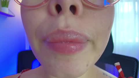 Lisbet online show from 7, 2, 2025