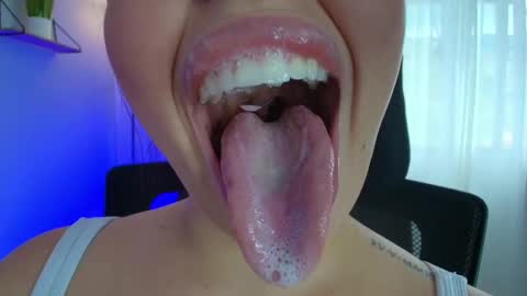 Lisbet online show from 18, 2, 2025