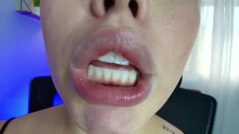 Lisbet online show from 19, 2, 2025