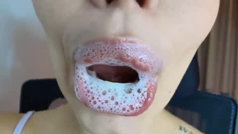 Lisbet online show from 8, 4, 2026