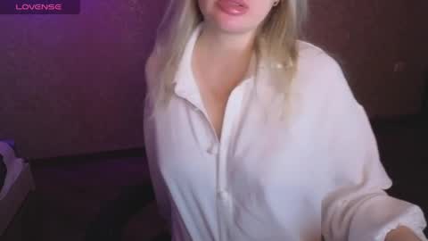 Anna online show from 7, 4, 2026