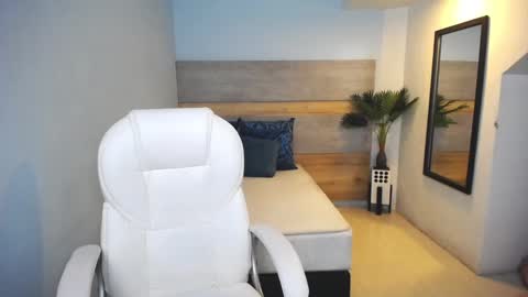 Snapshot of liseth_fox chatting on 4, 12, 2024 Liseth Fox online show from 4, 12, 2024