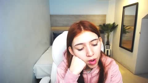 Snapshot of liseth_fox chatting on 23, 12, 2024 Liseth Fox online show from 23, 12, 2024