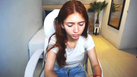 Snapshot of liseth_fox chatting on 28, 12, 2024 Liseth Fox online show from 28, 12, 2024