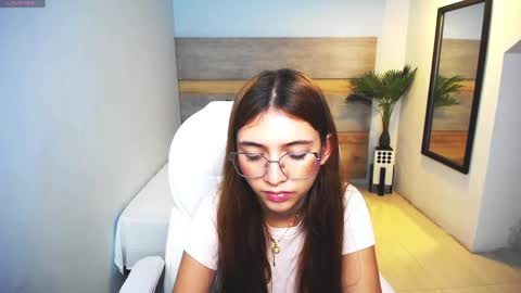 Snapshot of liseth_fox chatting on 20, 2, 2025 Liseth Fox online show from 20, 2, 2025