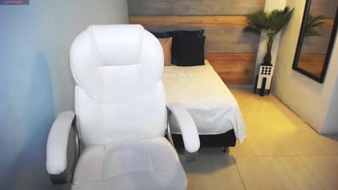 Snapshot of liseth_fox chatting on 23, 2, 2025 Liseth Fox online show from 23, 2, 2025