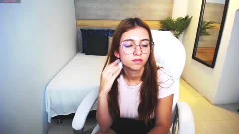 Snapshot of liseth_fox chatting on 26, 2, 2025 Liseth Fox online show from 26, 2, 2025