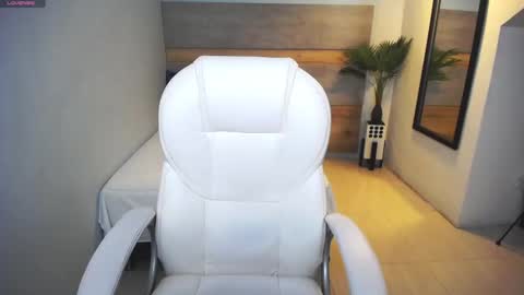 Snapshot of liseth_fox chatting on 8, 3, 2025 Liseth Fox online show from 8, 3, 2025