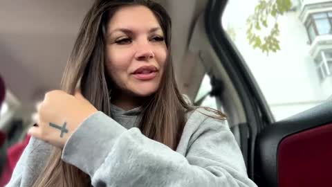 Lissa online show from 5, 11, 2025