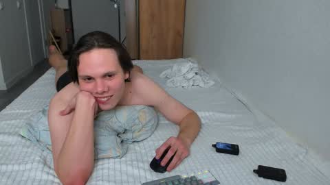 Snapshot of lissa_alfie chatting on 14, 12, 2024 Alfie online show from 14, 12, 2024