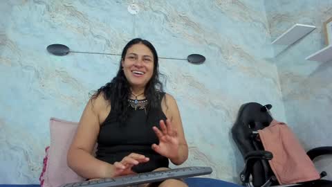 Lisa online show from 12, 1, 2025