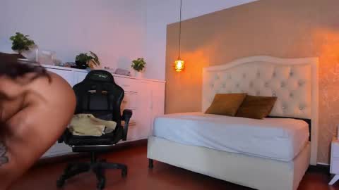 Snapshot of lissa_jhonsoon chatting on 13, 2, 2025 L I S S A online show from 13, 2, 2025