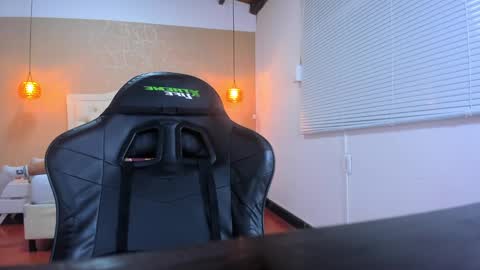 Snapshot of lissa_jhonsoon chatting on 6, 3, 2025 L I S S A online show from 6, 3, 2025