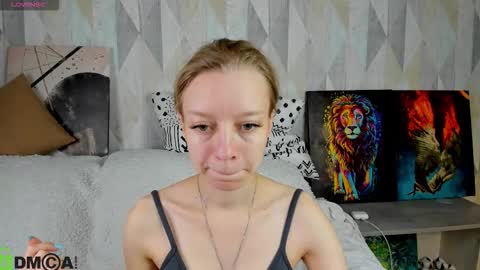 Snapshot of lissa_kitsune chatting on 5, 10, 2025 Lissa online show from 5, 10, 2025