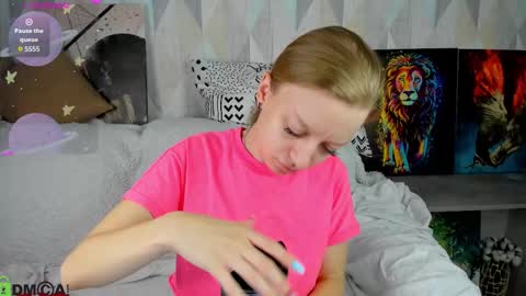 Snapshot of lissa_kitsune chatting on 6, 10, 2025 Lissa online show from 6, 10, 2025