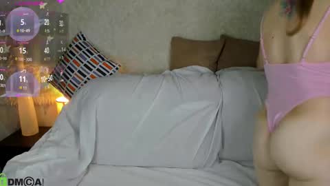 Snapshot of lissa_kitsune chatting on 30, 11, 2025 Lissa online show from 30, 11, 2025