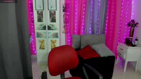 Snapshot of lissavillalobos chatting on 10, 9, 2025 lissa online show from 10, 9, 2025