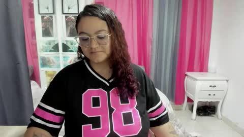 Snapshot of lissavillalobos chatting on 17, 12, 2025 lissa online show from 17, 12, 2025