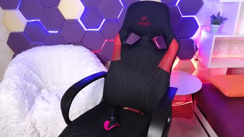 Lena online show from 16, 1, 2025