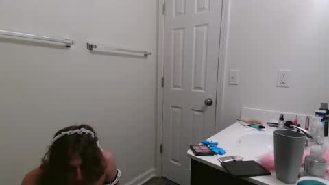 Peaches online show from 15, 11, 2025