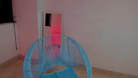 Snapshot of litlle_danni chatting on 9, 10, 2025 Danni online show from 9, 10, 2025