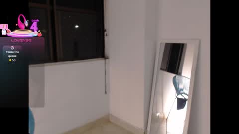 Snapshot of litlle_danni chatting on 8, 11, 2025 Danni online show from 8, 11, 2025