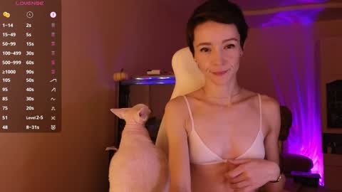 Snapshot of litllle_alis_a chatting on 1, 12, 2025 Alisa online show from 1, 12, 2025