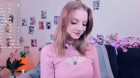 Snapshot of little__caprice chatting on 24, 4, 2026 Bella online show from 24, 4, 2026