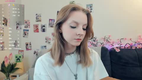 Snapshot of little__caprice chatting on 8, 5, 2026 Bella online show from 8, 5, 2026