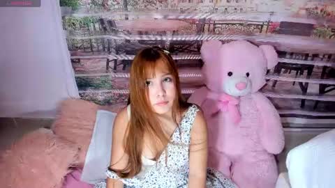 Snapshot of little__doll18 chatting on 10, 6, 2026 little__doll18 online show from 10, 6, 2026