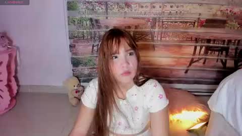 Snapshot of little__doll18 chatting on 11, 7, 2026 little__doll18 online show from 11, 7, 2026