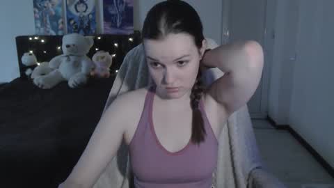 Snapshot of little__flowers chatting on 16, 11, 2025 little__flowers online show from 16, 11, 2025