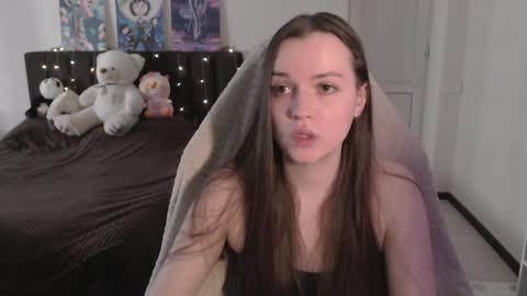 little__flowers online show from 4, 4, 2026