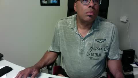 Snapshot of little_buddha chatting on 25, 5, 2026 Pure Black Power online show from 25, 5, 2026